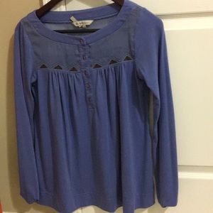 Long sleeve cute top!